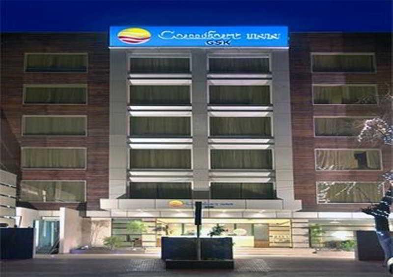 Comfort Inn Gsk Амритсар Экстерьер фото