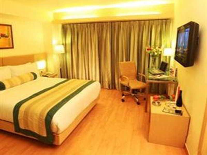 Comfort Inn Gsk Амритсар Экстерьер фото
